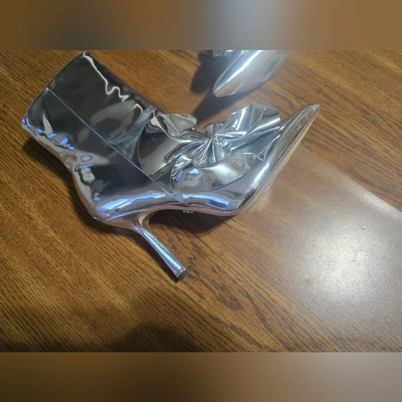 NEW Sam Edelman Esmae Stiletto Ankle Booties Silver Pointed Toes Size 6.5 - Picture 10 of 15